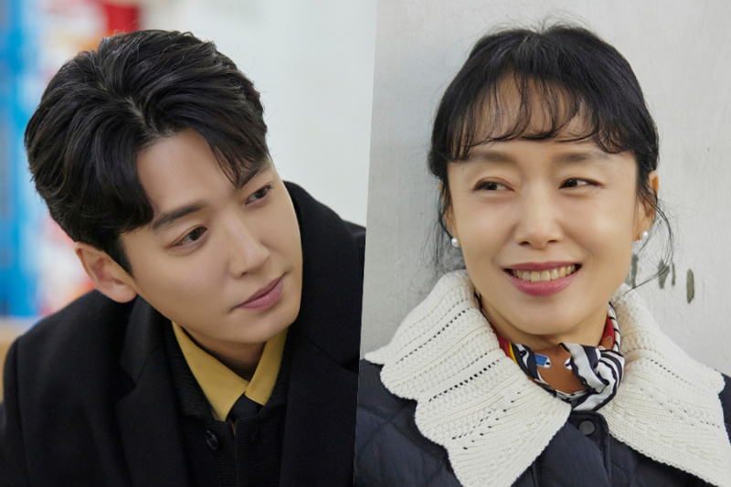 Jung Kyung Ho و Jeon Do Yeon ضائعان في نظرة بعضهما البعض في 'Crash Course In Romance'