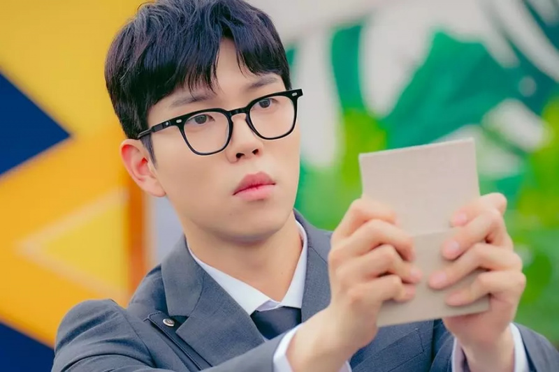 Yoo In Soo “Midnight Studio”da Yapılacaklar Listesini Tamamlamaya Kararlı