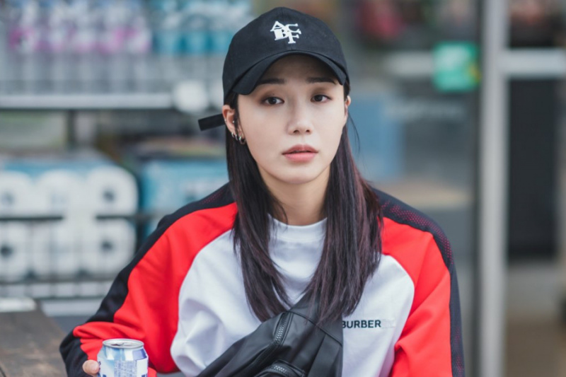 Apink 的郑恩地在“稍后工作，现在喝酒 2”剧照中从小事中找到快乐