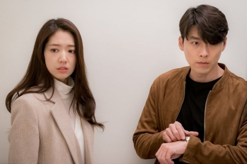 Park Shin Hye in Hyun Bin se združita, da izpeljeta zadnjo nalogo 'Spomini na Alhambro'