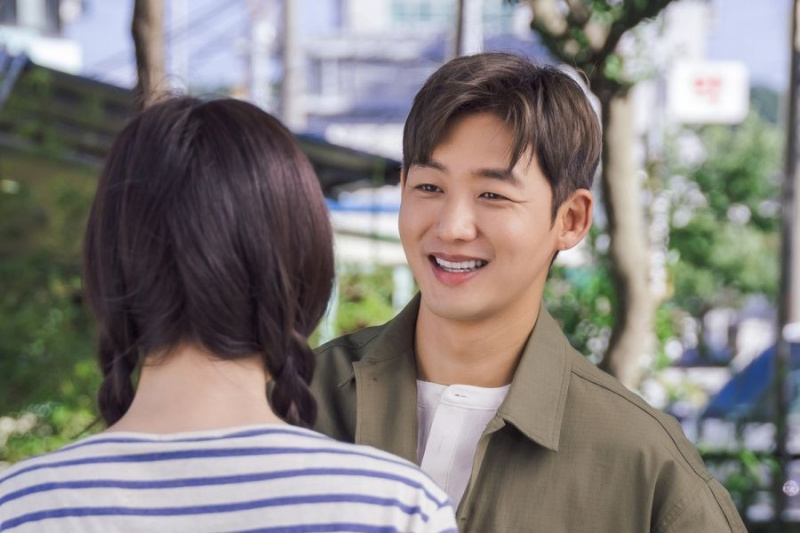 อีแทซอง พูดถึงละครเรื่องใหม่ของเขากับคิมโซอึน รับบทเป็นวายร้ายใน “Ghost Doctor” และอีกมากมาย