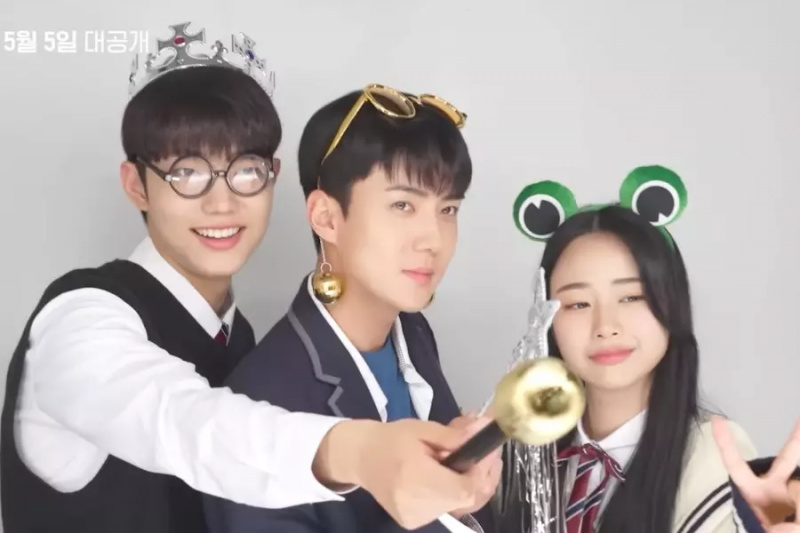 Guarda: Sehun, Jo Joon Young e Jang Yeo Bin degli EXO riflettono perfettamente l'amicizia dei loro personaggi di 'All That We Loved' durante le riprese del poster