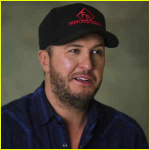 Ο Luke Bryan εξηγεί την ιστορία πίσω από το νέο του τραγούδι 'For a Boat' - Δείτε! (Βίντεο) | Αποκλειστικό, Luke Bryan, Μουσική, Βίντεο