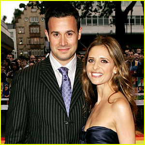 Sarah Michelle Gellar schwärmt davon'Handsome' Husband Freddie Prinze Jr. on His Birthday