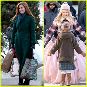 Isla Fisher och Jillian Bell börjar filma Disney+-filmen 'Godmothered' – Se bilder! | Godmothered, Isla Fisher, Jillian Bell, Filmer