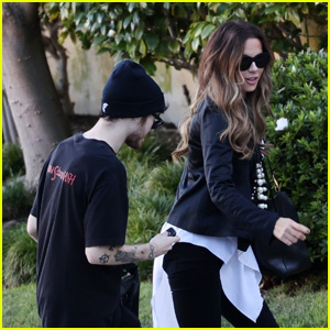 Kate Beckinsale & Boyfriend Goody Grace Menjalankan Urusan Bersama | Goody Grace, Kate Beckinsale