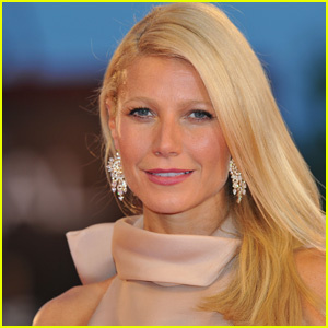 Gwyneth Paltrow o dezvăluie's Releasing Another Risque Candle!