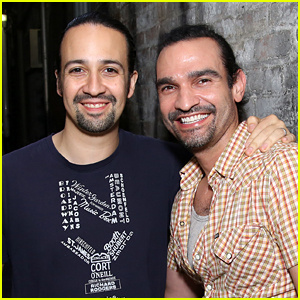 זֶה'Hamilton' Cast Member Is Issuing a 'Gentle Reminder' to Those Watching Disney+ Production