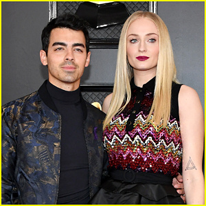 Sophie Turner er'Kind of Loving' Being in Quarantine With Husband Joe Jonas