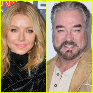 Kelly Ripa ไว้อาลัยให้กับการเสียชีวิตของนักแสดงร่วม 'All My Children' John Callahan: 'เราแค่เศร้าและเสียใจมาก' | John Callahan, Kelly Ripa