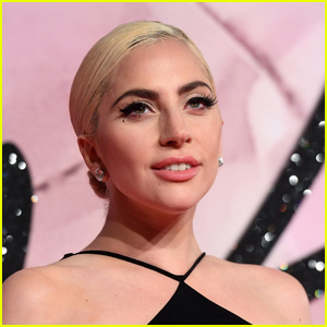 Lady Gaga Menunda Sesi Mendengarkan 'Chromatica' – Cari Tahu Mengapa | Lady Gaga, Musik