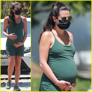 Terhes Lea Michele feltűnik, miután megosztotta Naya Rivera és Cory Monteith tiszteletét