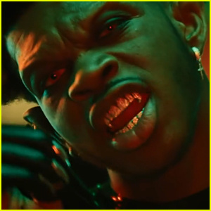 Lil Nas X er en vampyr i'Matrix'-Inspired 'Rodeo' Video Feat. Nas - Watch!