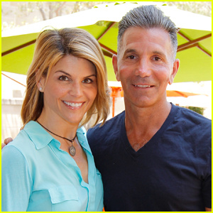 Lori Loughlin & Danh sách chồng, dinh thự trị giá hàng triệu đô la giữa scandal tuyển sinh đại học | Lori Loughlin, Mossimo Giannulli