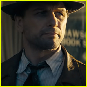  Matthew Rhys je nový druh'Perry Mason' in HBO Series Trailer - Watch Now!