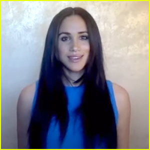 Si Meghan Markle ay Gumagawa ng Masigasig na Pagsasalita Tungkol sa Pagbabago ng Kabataang Babae sa Mundo Para sa Virtual Conference | Meghan Markle, Royals