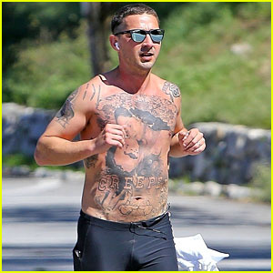 Ipinakita ni Shia LaBeouf ang Buong Tattoo na Torso sa Pagtakbo kasama si Mia Goth