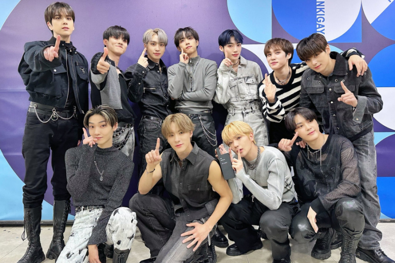 Urmărește: THE BOYZ câștigă a 4-a victorie pentru „ROAR” la „Inkigayo”; Spectacole de STAYC, Hwang Minhyun, OnlyOneOf și altele