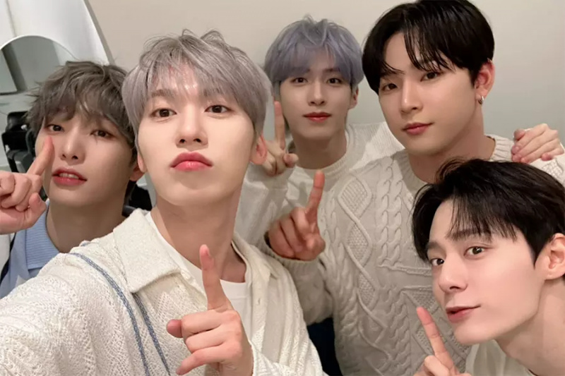 ONEUS ottiene la prima vittoria per 'Baila Conmigo' in 'Music Bank'
