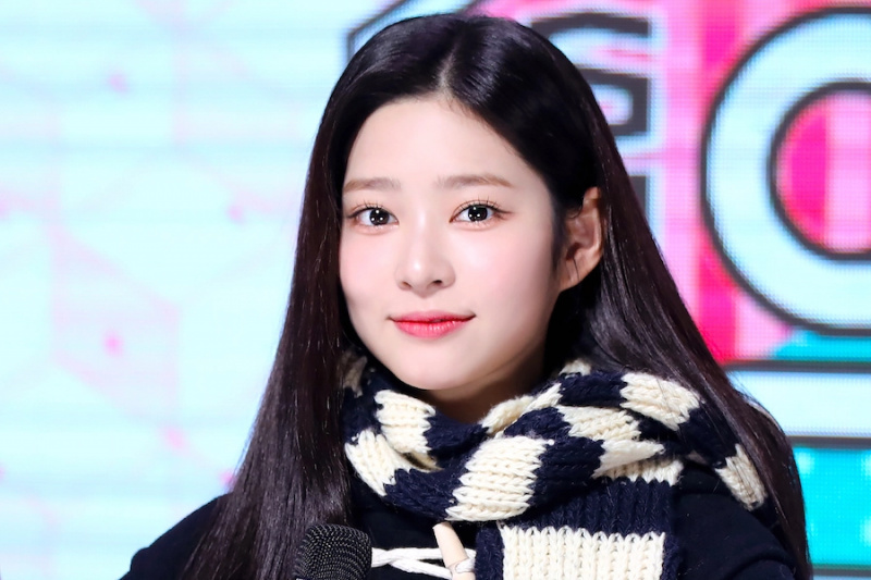 Kim Min Ju verlaat 'Music Core' na meer dan 2 jaar als MC