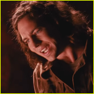 Akcie Pearl Jam necenzurované'Jeremy' Music Video on National Gun Violence Awareness Day - Watch