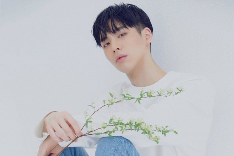 最新情報 : 新人ボーイズグループ C9BOYZ、「YG 宝石箱」のイ・ビョンゴン (BX) を新メンバーとして公開