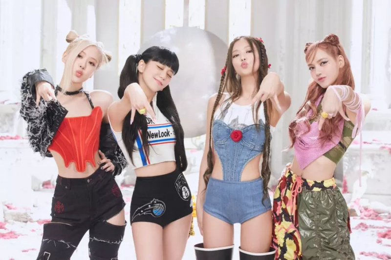 BLACKPINKin ”Pink Venom” on heidän yhdeksäs ryhmän MV, joka on saavuttanut 800 miljoonaa katselukertaa