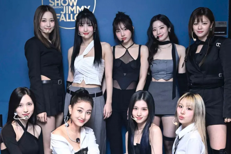 트와이스, 빌보드 200 역사상 K팝 여성 아티스트 최초로 8주 동안 3개 앨범 차트 진입