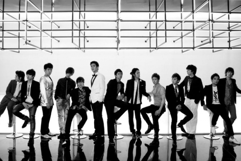 أصبح الفيديو الموسيقي 'معذرة ، معذرة' لفرقة Super Junior ثالث فيديو موسيقي يتخطى 100 مليون مشاهدة