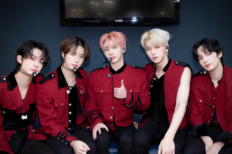 TXT ist der 3. K-Pop-Künstler in der Geschichte, der ein Album für 6 Wochen in den Top 60 der Billboard 200 platziert