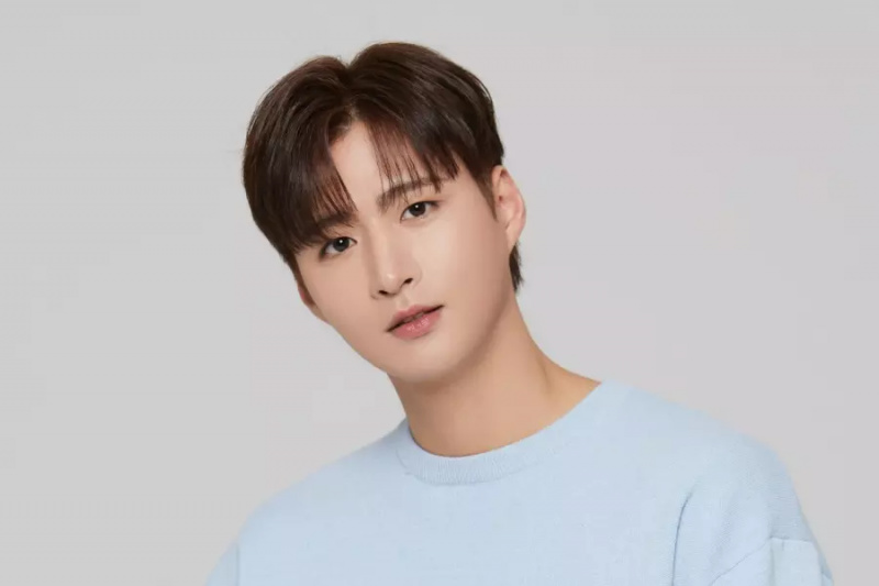 KNK gibt bekannt, dass das ehemalige ROMEO-Mitglied Kim Hyun Jong der Gruppe als neues Mitglied beitreten wird