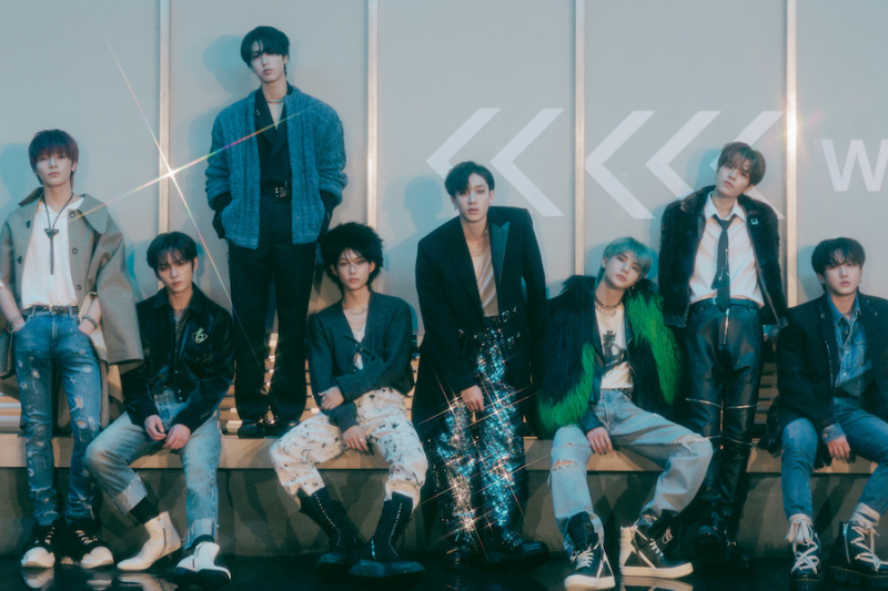 Stray Kids يسجل رقماً قياسياً جديداً في K-Pop مع أكثر من 4.9 مليون طلب شراء مسبق لـ '★★★★★ (5-STAR)'