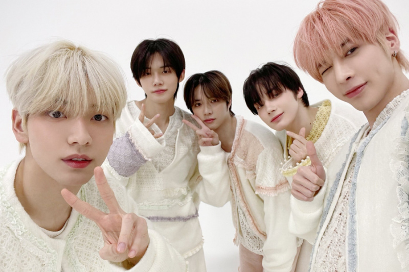 TXT Naging 2nd K-Pop Artist Sa Kasaysayan Upang Mag-chart ng Album Sa Top 3 Ng Billboard 200 Sa loob ng 2 Linggo