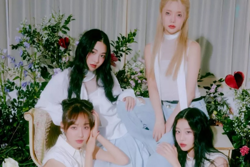 FIFTY FIFTY égalise le record de la plus longue chanson d'un groupe de filles K-Pop sur le Hot 100 de Billboard alors que 'Cupid' atteint un nouveau sommet