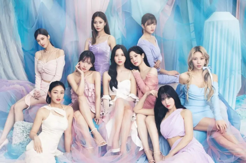 TWICE Jadi Artis Wanita K-Pop Pertama Dalam Sejarah Untuk Mencapai 3 Album Selama 6 Minggu Di Papan Iklan 200