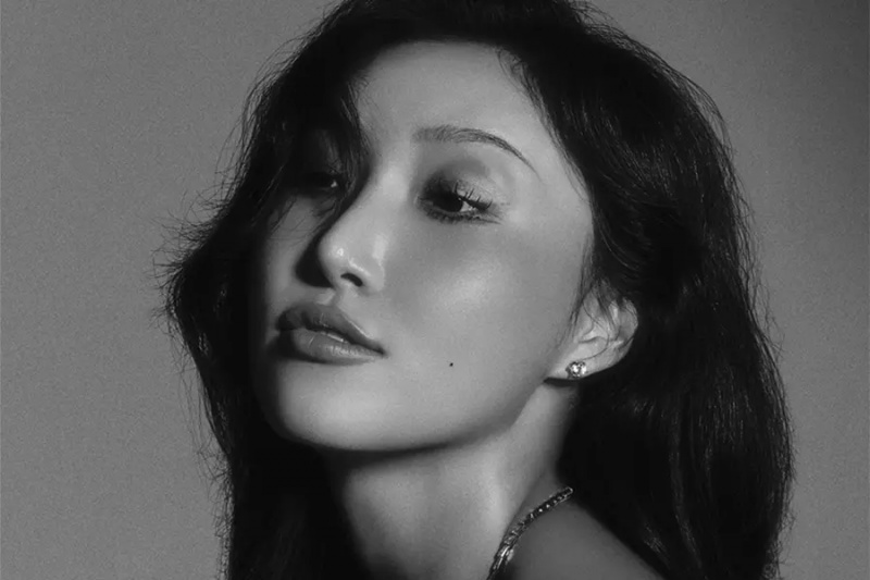 Hwasa de MAMAMOO comparte planes para su primer regreso en solitario bajo P NATION