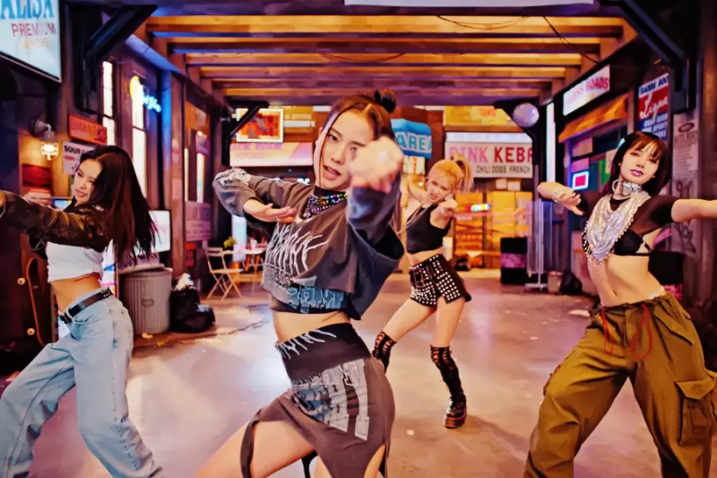“Shut Down” của BLACKPINK trở thành MV nhóm thứ 11 của họ đạt 400 triệu lượt xem