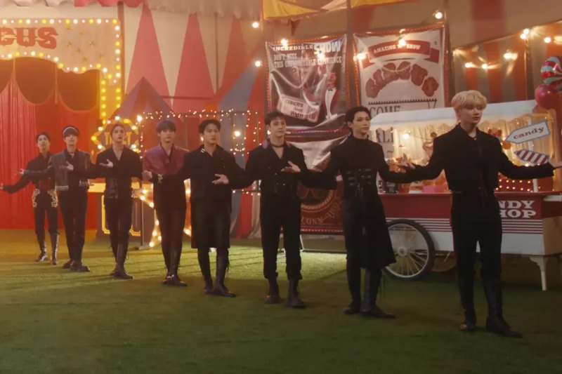 Stray Kids'in 'CIRCUS'u 100 Milyon İzlenmeye Ulaşan 12. Grup MV'si Oldu