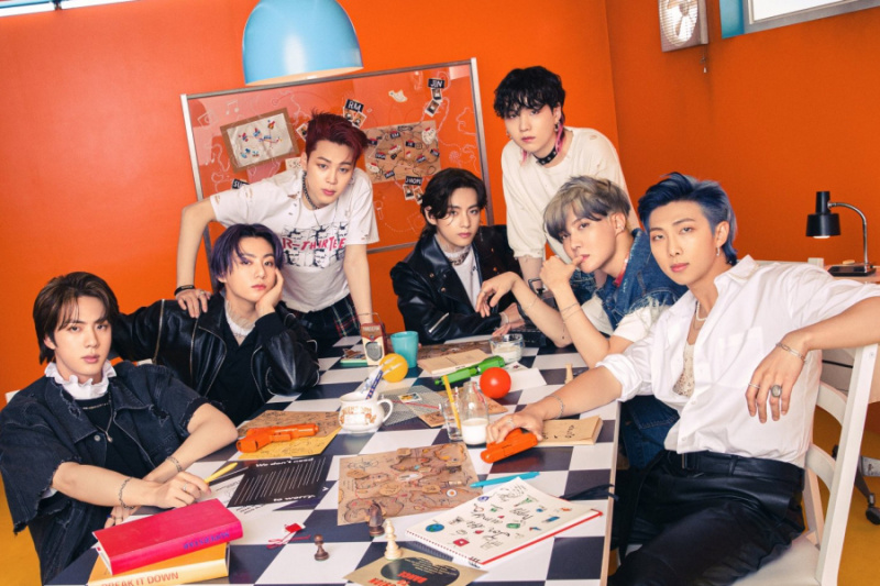 'חמאה' של BTS הופך לסינגל השלישי שלהם שזכה לאישור זהב בבריטניה