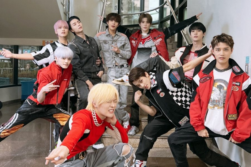 NCT 127 проводить другий тиждень у Billboard 200 із «2 Baddies»