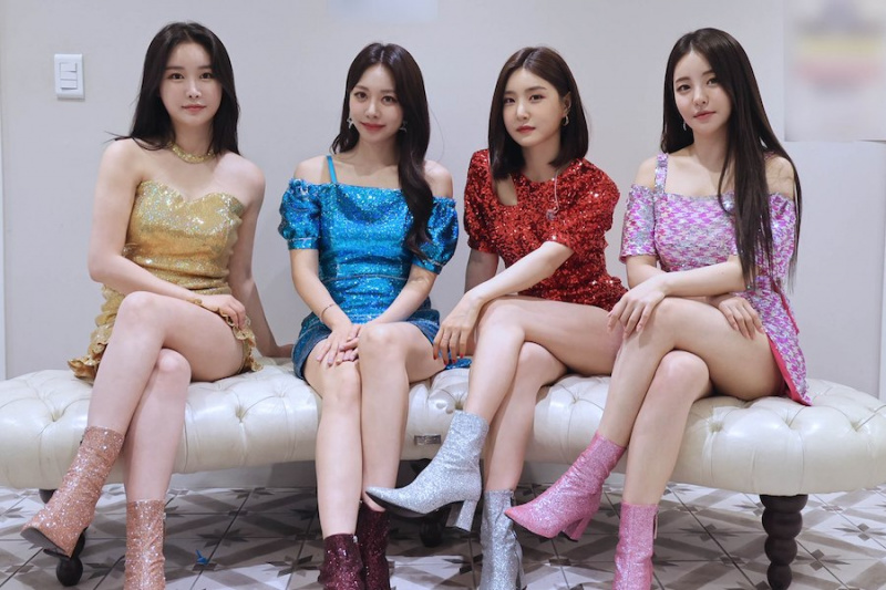 Brave Girls tekent bij Warner Music Korea als volledige groep + groepsnaam in discussie
