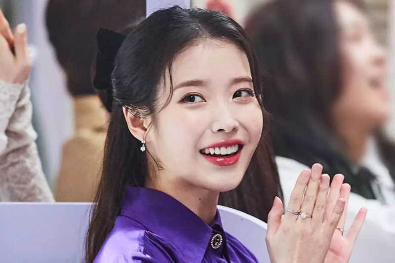 “LILAC” IU Menjadi MV ke-8nya Yang Mencapai 100 Juta Views