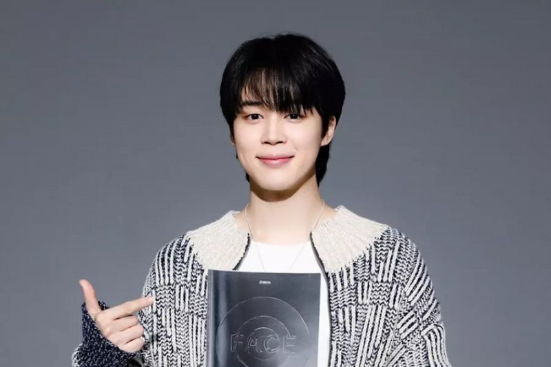 จีมิน BTS ติดอันดับชาร์ตอัลบั้มรายวันของ Oricon + เข้าสู่ Global Top 50 ของ Spotify ที่อันดับ 2 ด้วยเพลง 'FACE' และ 'Like Crazy'