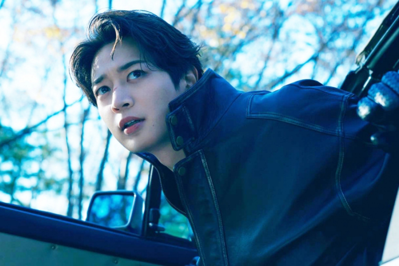 SHINee Minho užėmė iTunes topų viršūnes visame pasaulyje su solo debiutiniu albumu „CHASE“