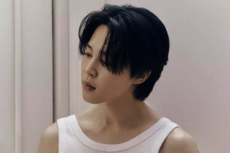 방탄소년단 지민, '이것보다 더 가까이'로 전 세계 아이튠즈 차트 1위