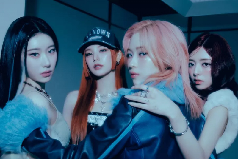  צפו: ITZY מוציאה טיזר ותמונות קונספט מהממים של MV עבור 'Mr. עַרפָּד'
