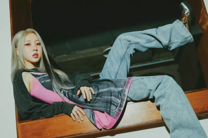 Pembaruan: Moonbyul MAMAMOO Memperkenalkan Foto Konsep Baru Untuk Full Album Pertama “Starlit Of Muse”