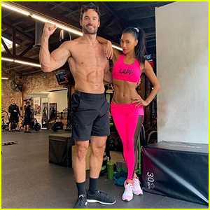 Nicole Scherzinger & 남자 친구 Thom Evans는 운동 중 찢어진 몸을 과시합니다 | Nicole Scherzinger, Shirtless, Thom Evans