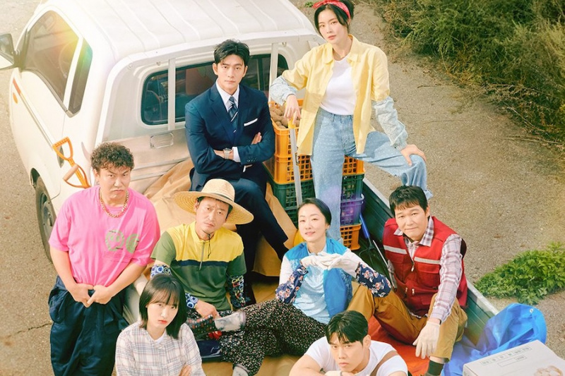 Kang Tae Oh werkt samen met Lee Sun Bin en de onderzoekers van 'The Potato Lab' in New Poster