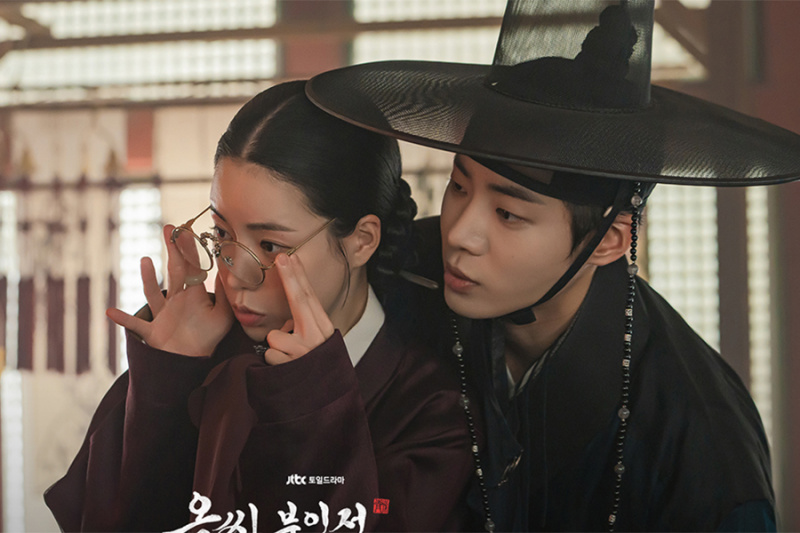  Lim Ji Yeon và Choo Young Woo đánh giá phản ứng hóa học của họ'The Tale Of Lady Ok,' Reflect On Working Together, And More